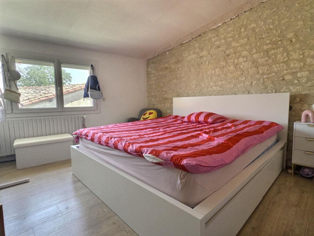 PRAHECQ Maison Prahecq 3 pièce(s) 594 m2 14