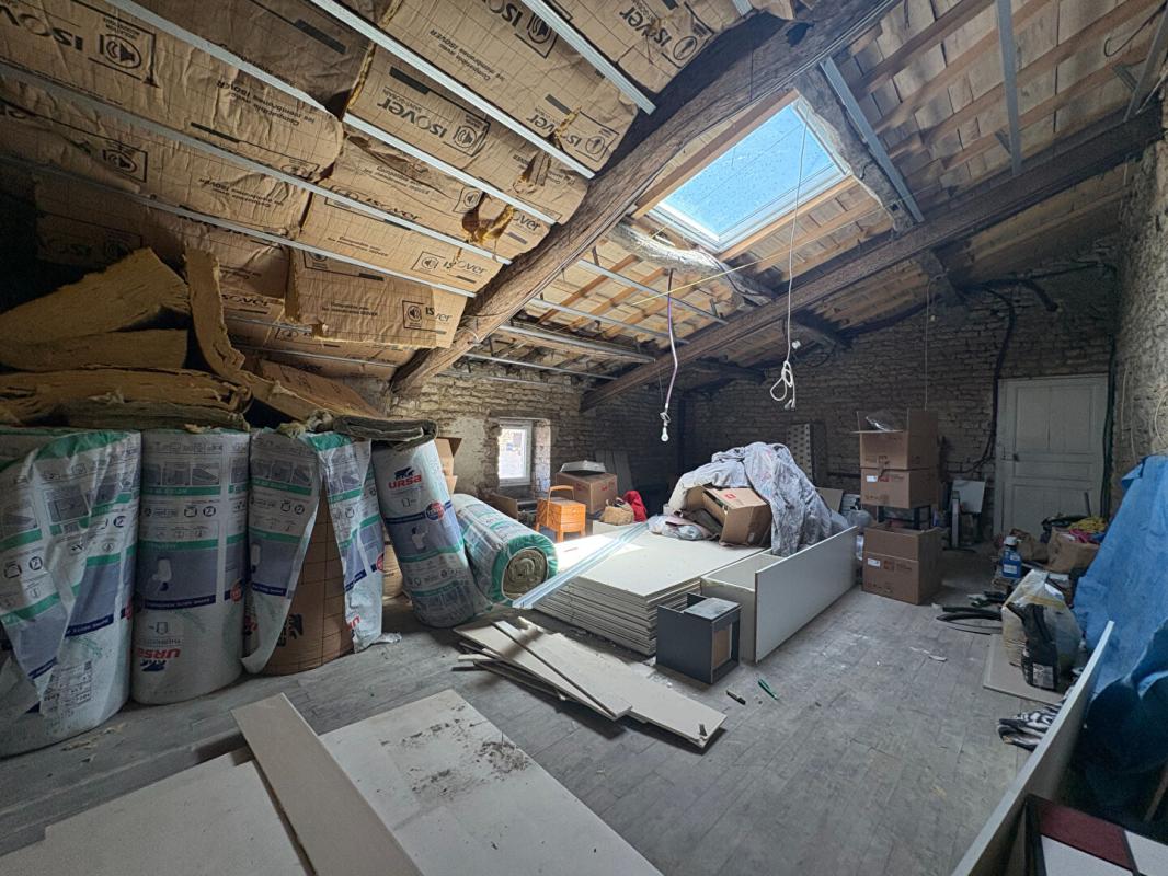 PRAHECQ Maison Prahecq 3 pièce(s) 594 m2 18