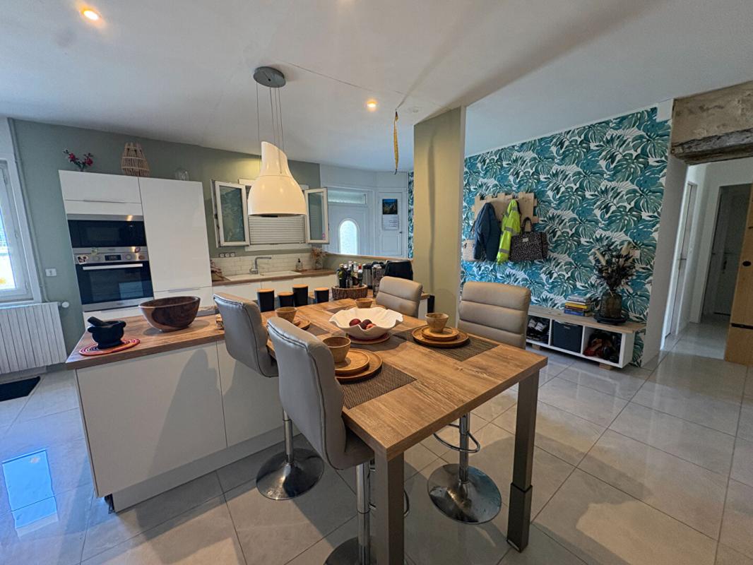 PRAHECQ Maison Prahecq 3 pièce(s) 594 m2 3