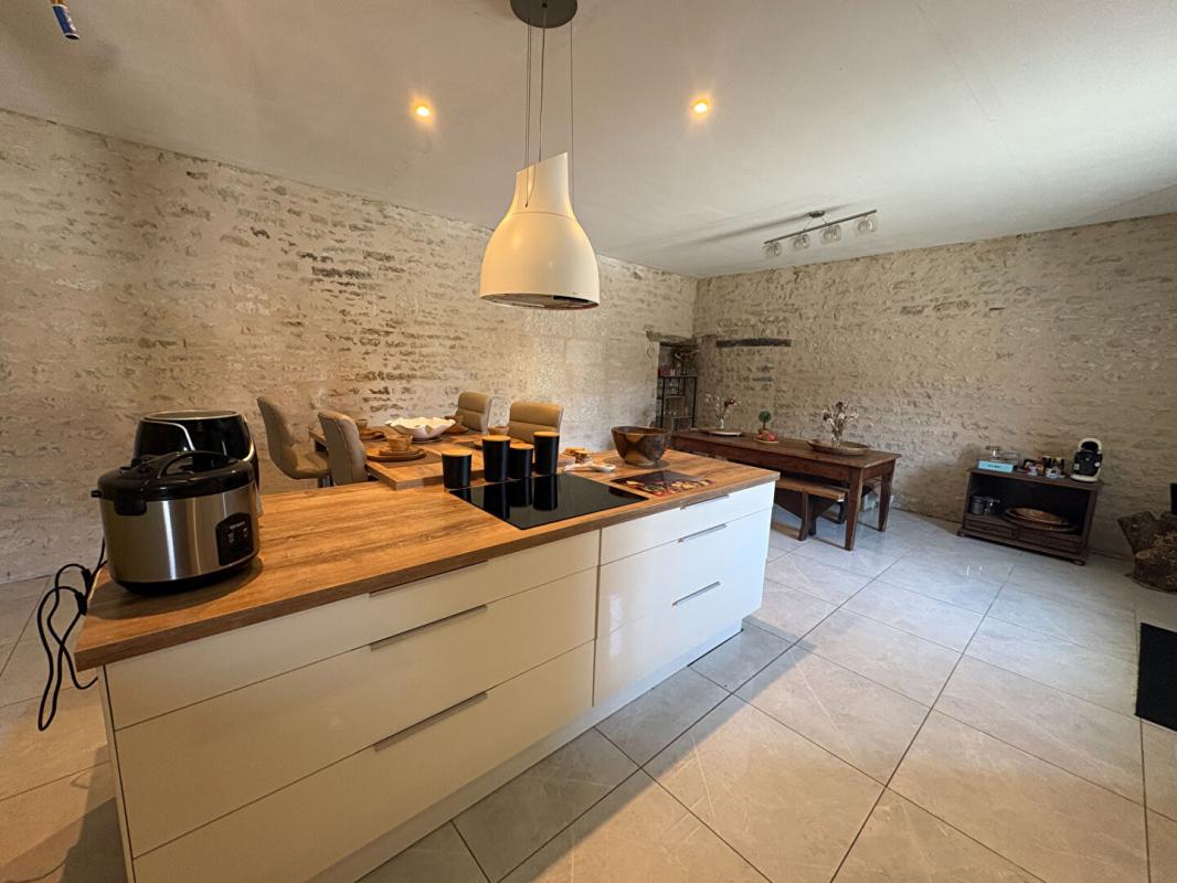 PRAHECQ Maison Prahecq 3 pièce(s) 594 m2 6