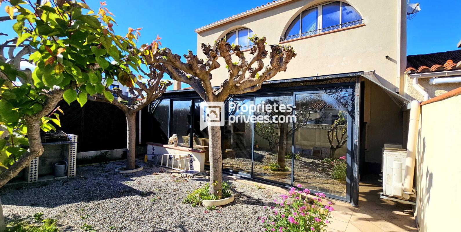 SAINT-CYPRIEN Maison Saint Cyprien secteur port 4 pièces de 165 m2 17