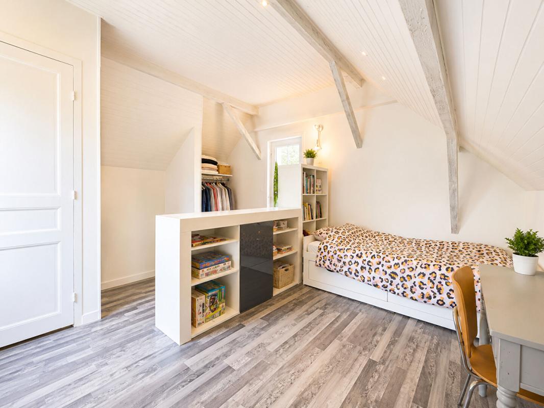 BONNIERES-SUR-SEINE Rare sur le secteur ! Maison familiale 4 pièces avec sous-sol total 10