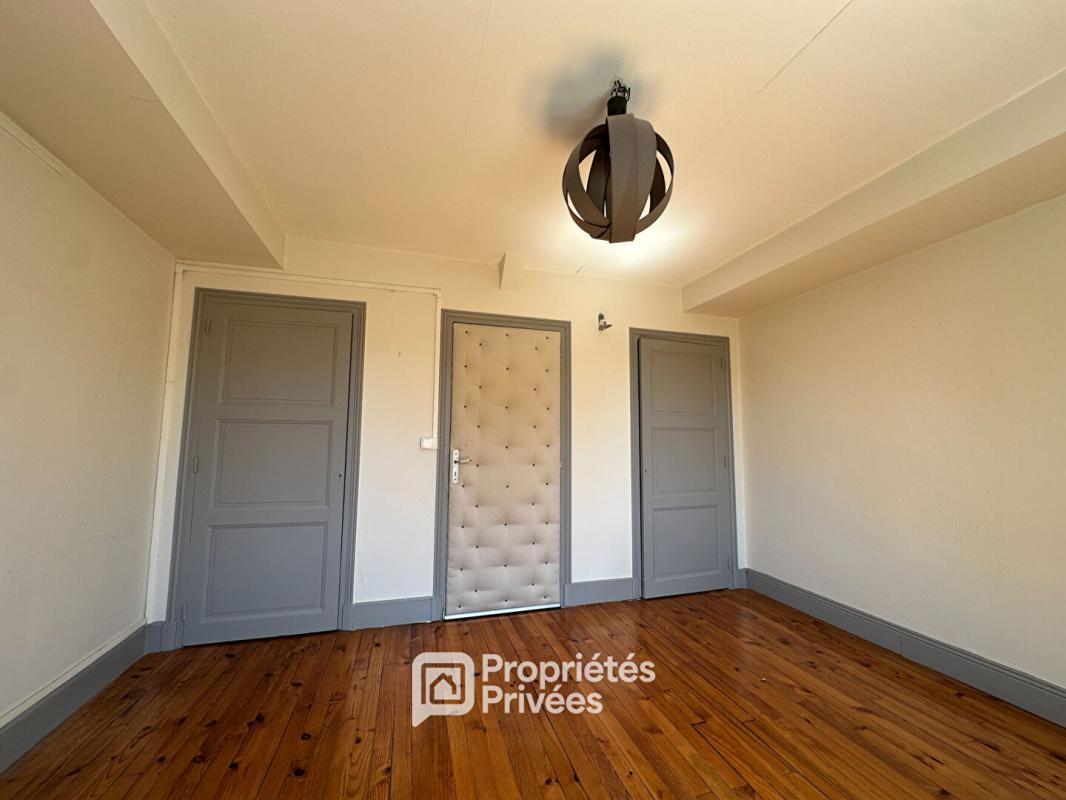 CLERMONT-FERRAND Maison T7 ( 5 ch ) 162 m2 avec garage, terrasse et cave 16