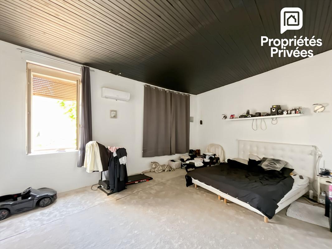 SAINT-ANDRE-DE-CUBZAC Maison en pierre - 287m2 - 5 chambres - 4entrées indépendantes : famille, colocation ou investissement, à vous de choisir 10
