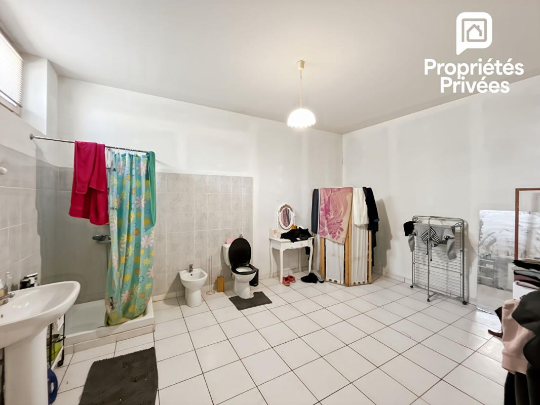 SAINT-ANDRE-DE-CUBZAC Maison en pierre - 287m2 - 5 chambres - 4entrées indépendantes : famille, colocation ou investissement, à vous de choisir 6