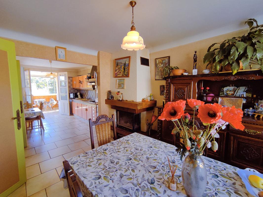 CHATELLERAULT Maison 7 pièces 133 m2  avec jardin 6