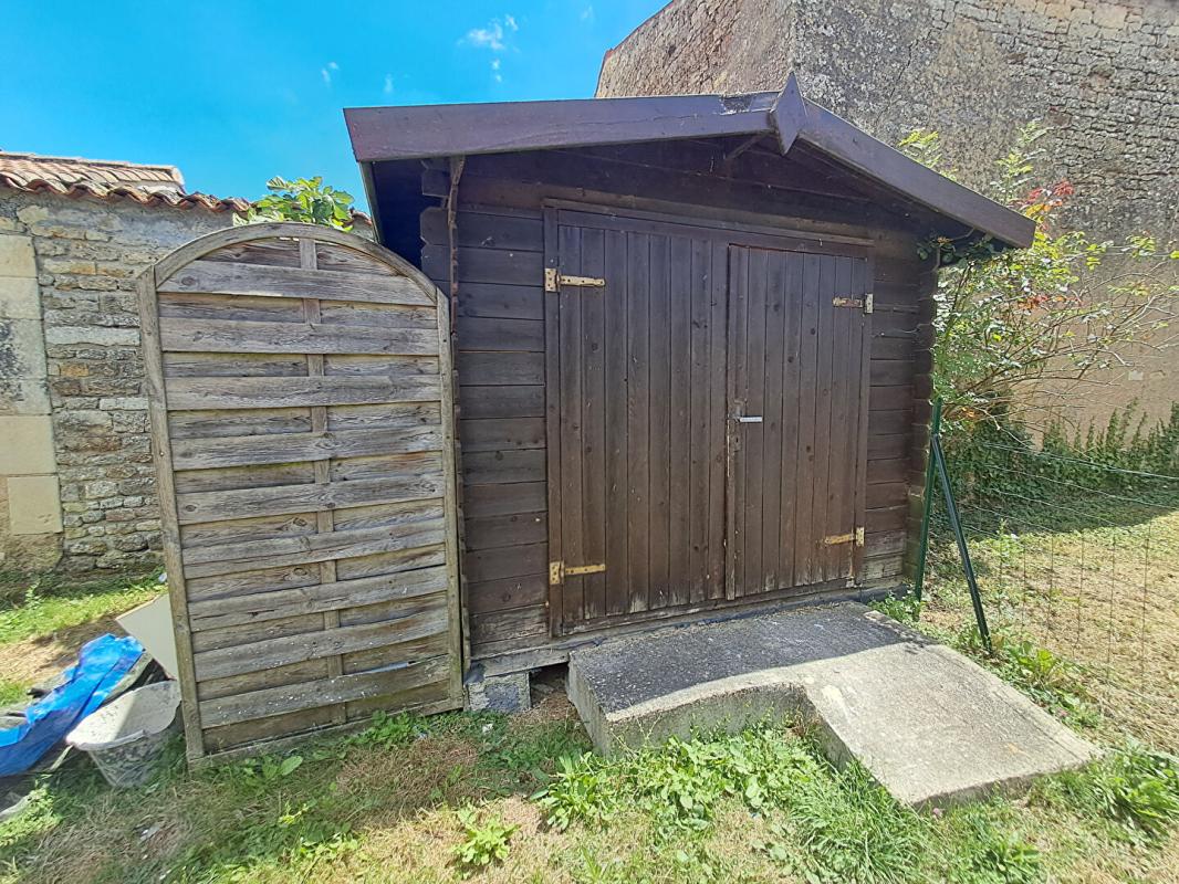 SAINT-MARTIN-DES-FONTAINES Maison de ville rénovée ? 3 chambres ? Idéal primo-accédants ou investissement locatif 11