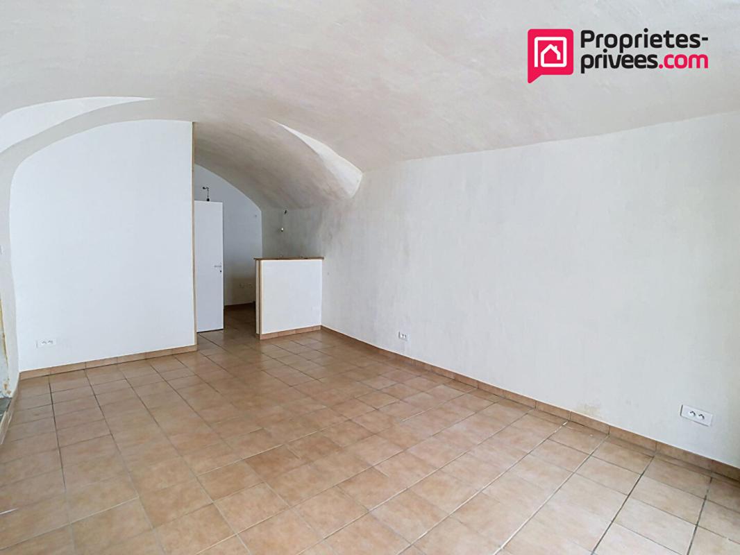 SUMENE Immeuble Sumene 6 pièce(s) 207 m2 13