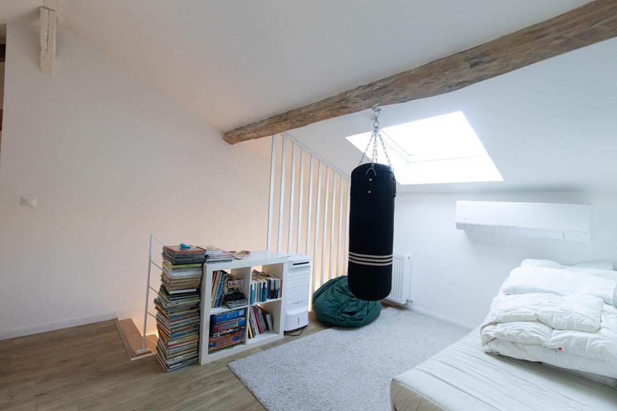 NEUVIC Charmante propriété en pierre, 254 m² à l'ouest de PERIGUEUX 24000 10