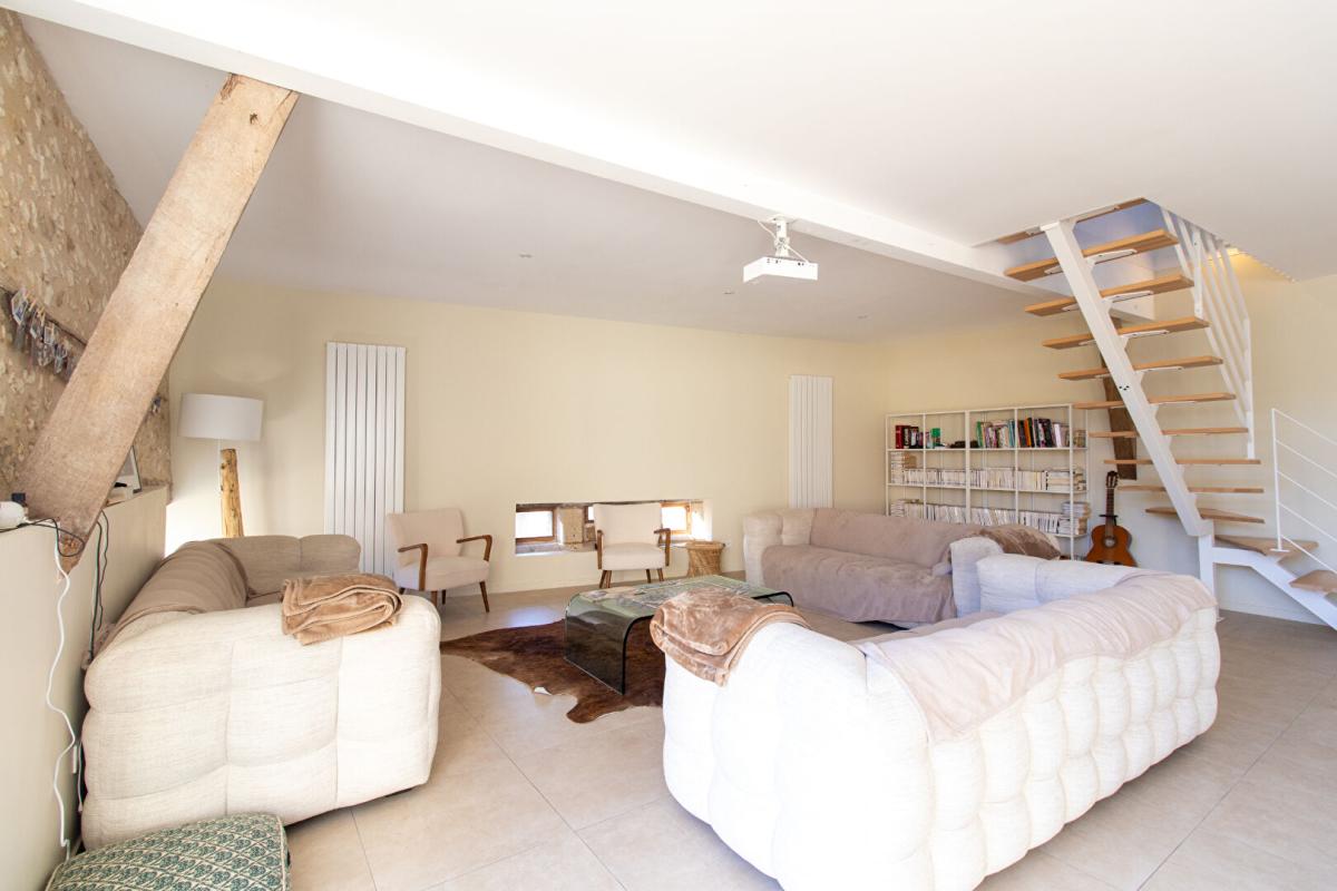 NEUVIC Charmante propriété en pierre, 254 m² à l'ouest de PERIGUEUX 24000 6