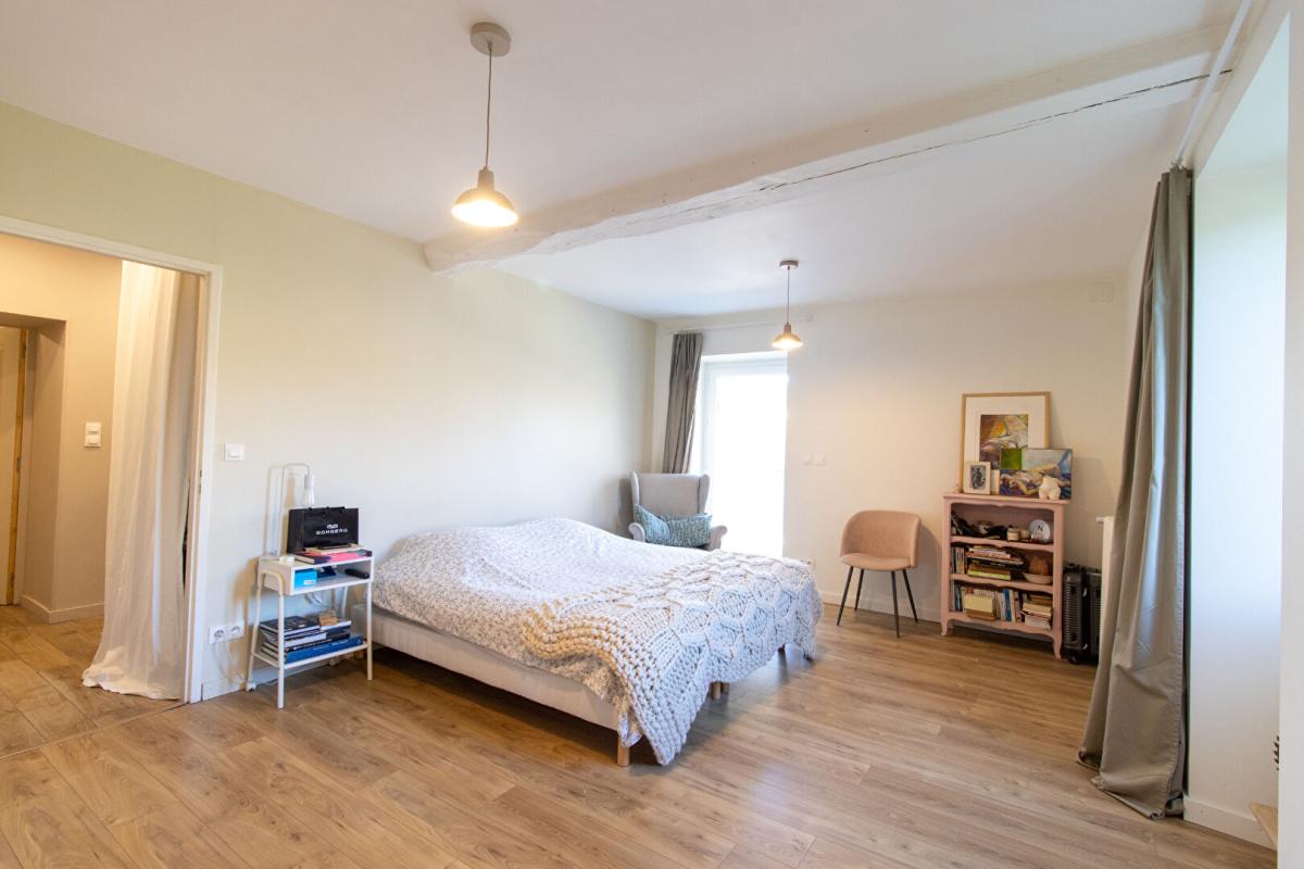 NEUVIC Charmante propriété en pierre, 254 m² à l'ouest de PERIGUEUX 24000 8