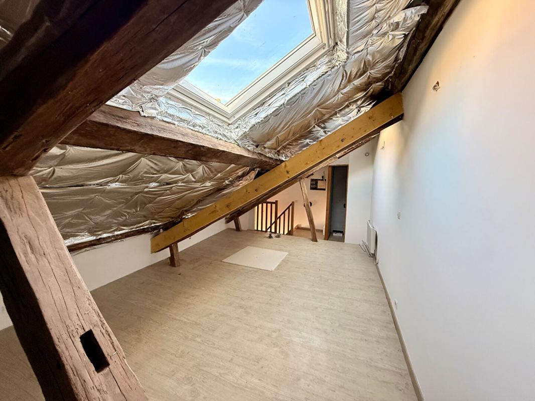 JOIGNY Maison de ville a Joigny 4 pièce(s) 82 m2 12