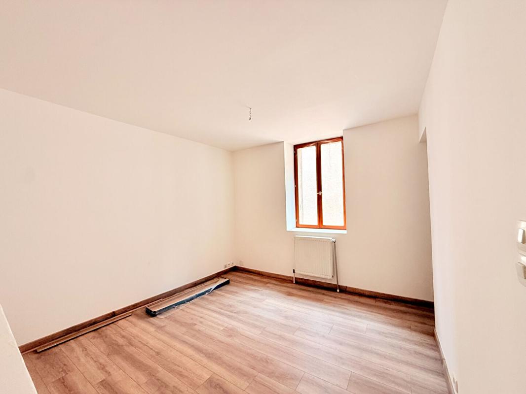 JOIGNY Maison de ville a Joigny 4 pièce(s) 82 m2 9