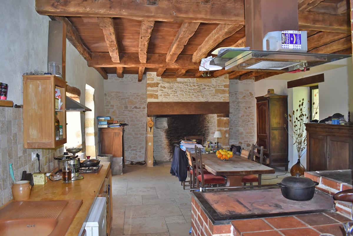 SAINT-GENIES Propriété St Genies 5 pièce(s) 160 m2 13