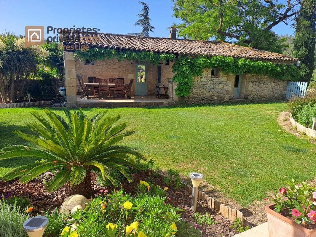 UZES Mas restauré proche Uzès 2