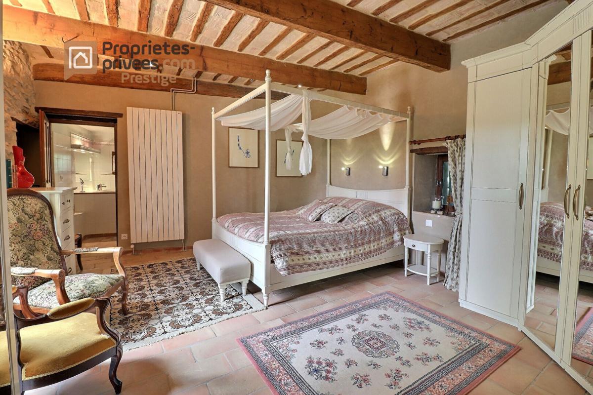 UZES Mas restauré proche Uzès 6