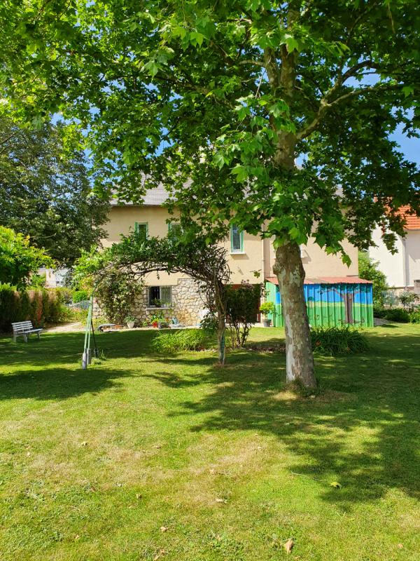 ARGENTON-SUR-CREUSE Maison 3 chambres 110 m2 sur beau terrain clos et arboré 5