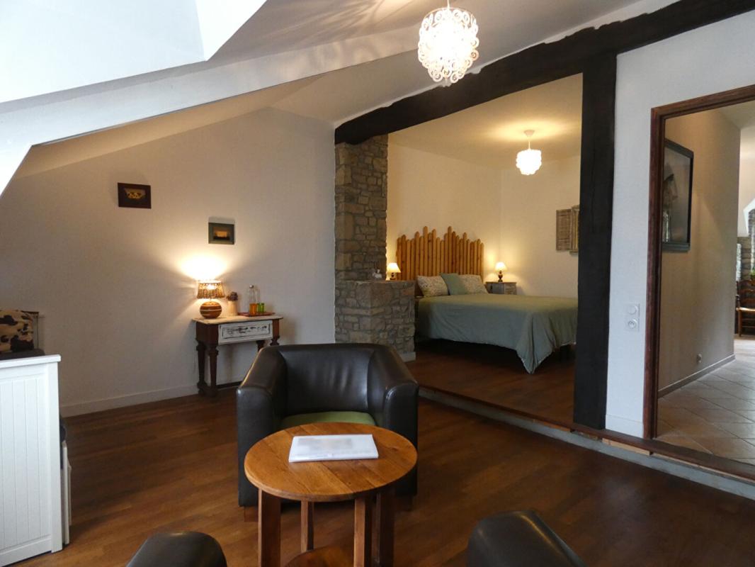 VILLEBAUDON En Basse Normandie : Manoir de 331m2 de 8 pièces sur plus de 6 hectares ! Belle rénovation ! 14