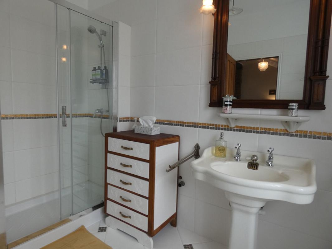 VILLEBAUDON En Basse Normandie : Manoir de 331m2 de 8 pièces sur plus de 6 hectares ! Belle rénovation ! 15