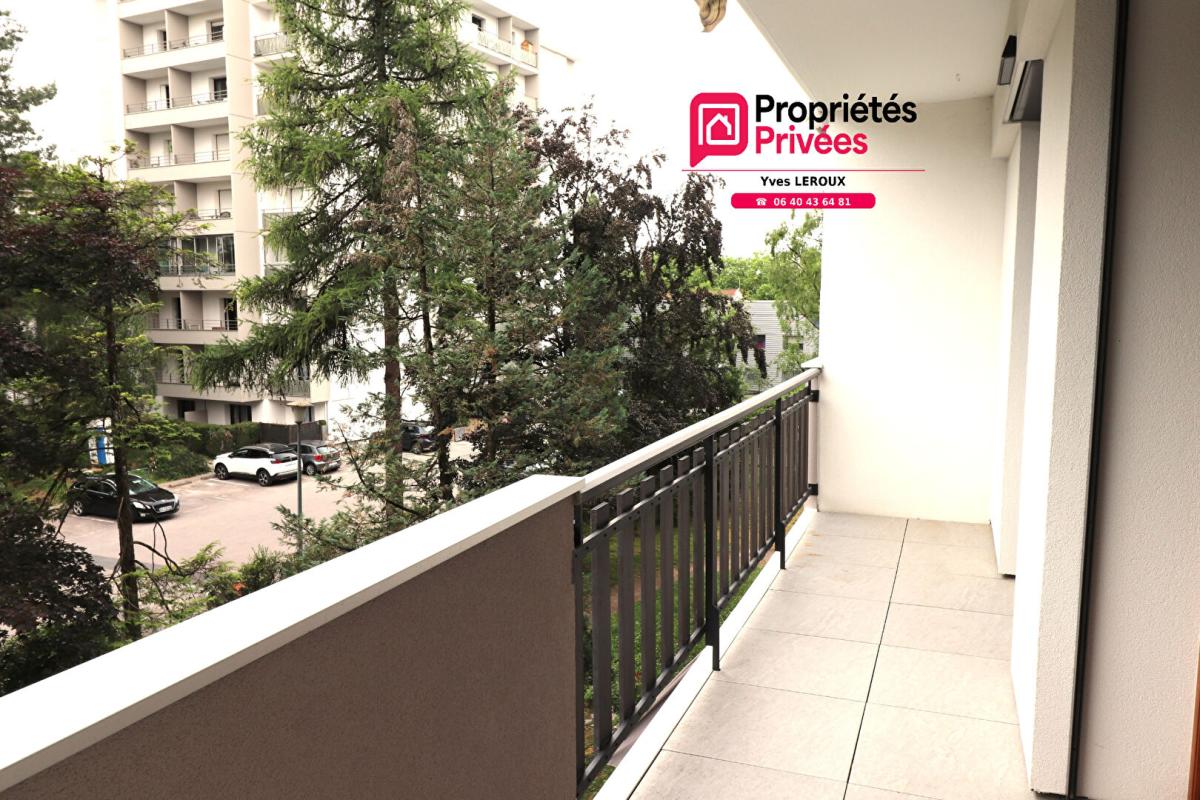 ANNECY Appartement Type 3 73m² traversant avec Balcon sud/Est 7
