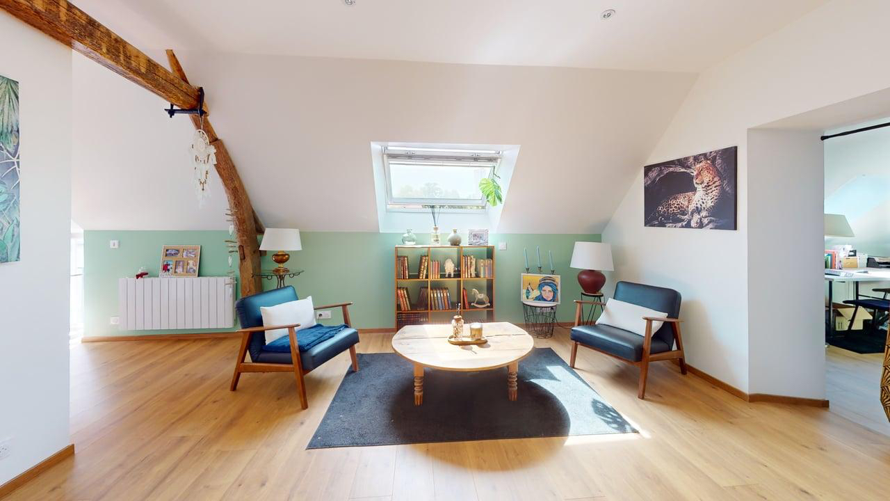 CHAILLES Propriété de caractère 7 pièce(s) 300 m2 12