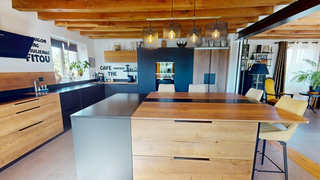 CHAILLES Propriété de caractère 7 pièce(s) 300 m2 9
