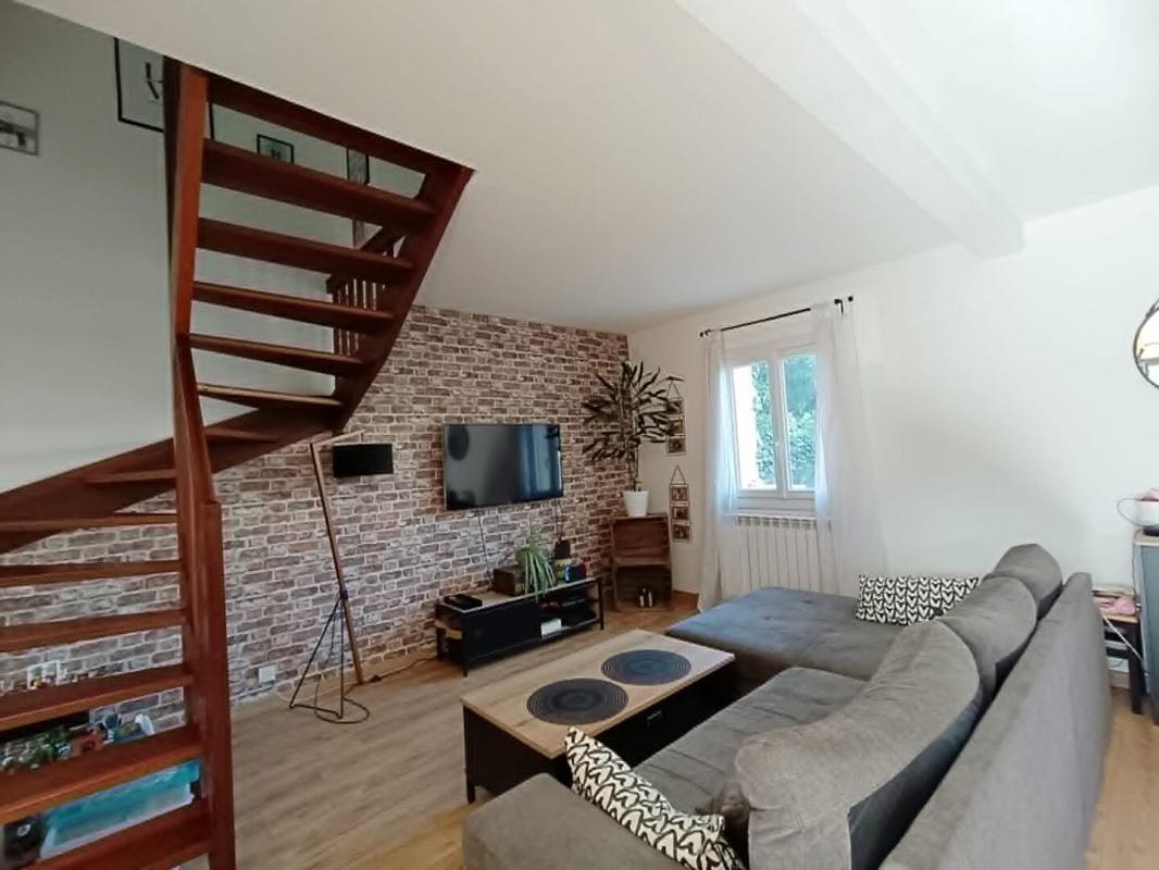 ISTRES Maison Istres 6 pièce(s) 95 m2 PISCINE JARDIN ET GARAGE 13