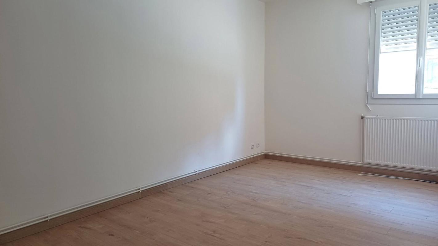 NOYON APPARTEMENT T2 CENTRE VILLE NOYON 3