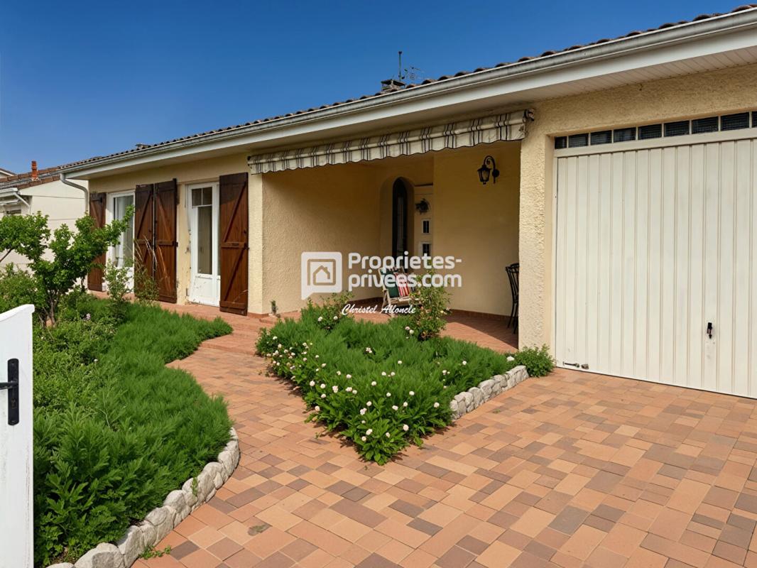 BLANQUEFORT BLANQUEFORT Maison de PLAIN-PIED avec   JARDIN et GARAGE POSSIBILITÉ 3ème CHAMBRE 1