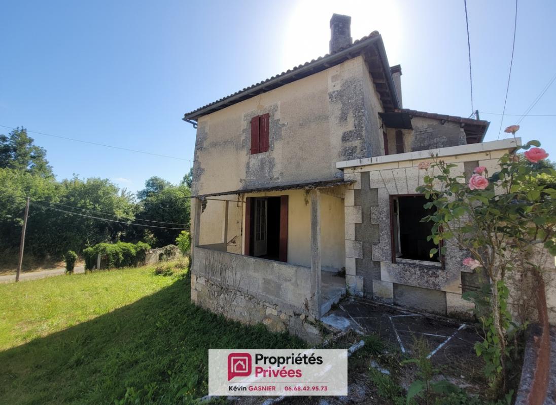 LA ROCHEBEAUCOURT-ET-ARGENTINE LA ROCHEBEAUCOURT (24340) : Maison 5 pièces 88m2 12