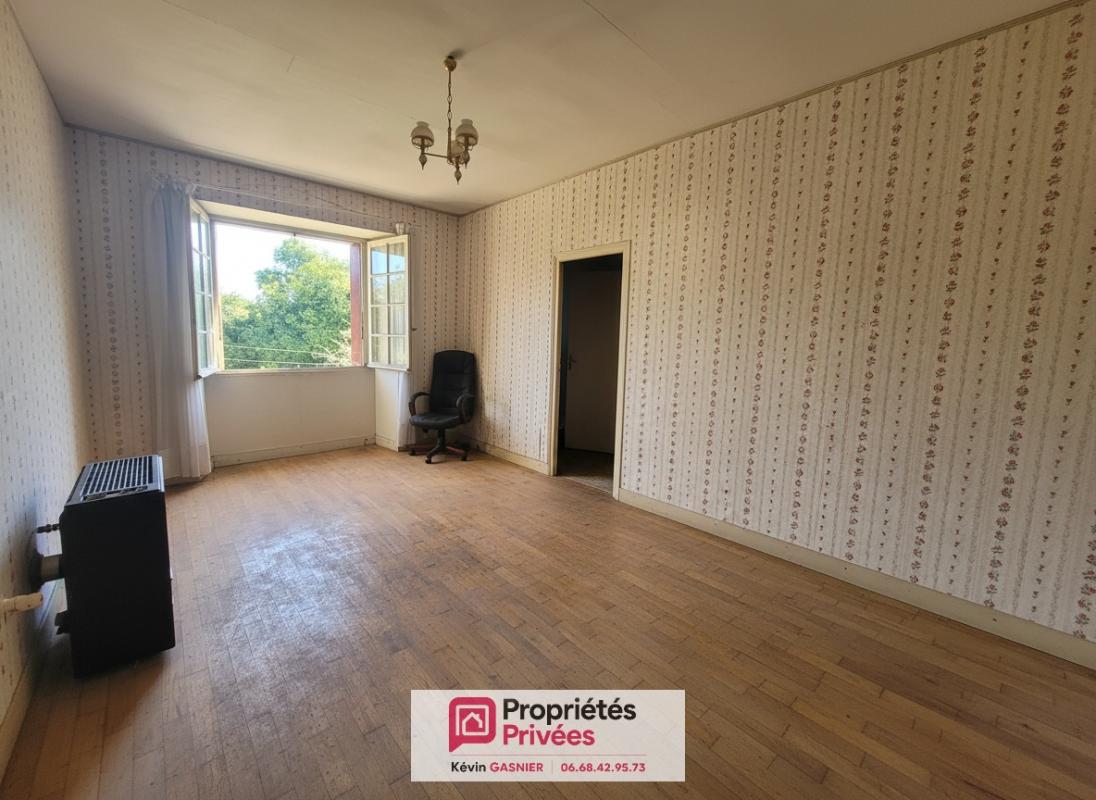 LA ROCHEBEAUCOURT-ET-ARGENTINE LA ROCHEBEAUCOURT (24340) : Maison 5 pièces 88m2 6