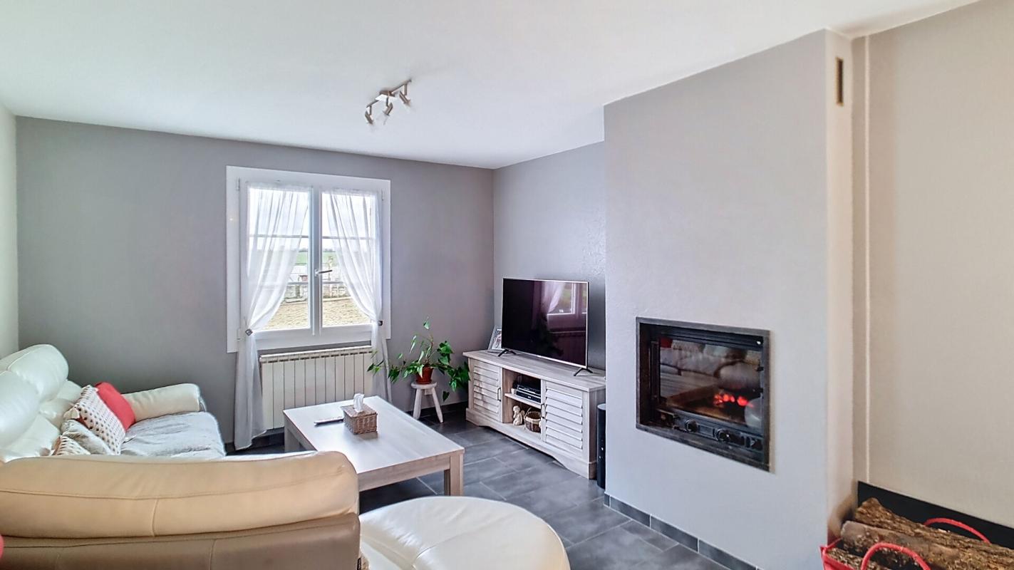 LEIGNES-SUR-FONTAINE Maison Leignes Sur Fontaine 5 pièce(s) 100 m2 3