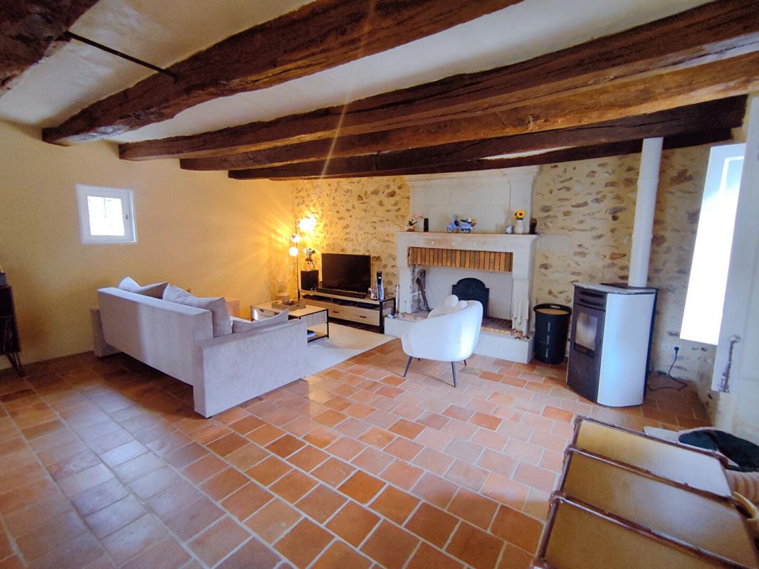 COUSSAY-LES-BOIS Maison de pays Coussay Les Bois 6 pièces 125 m2 7
