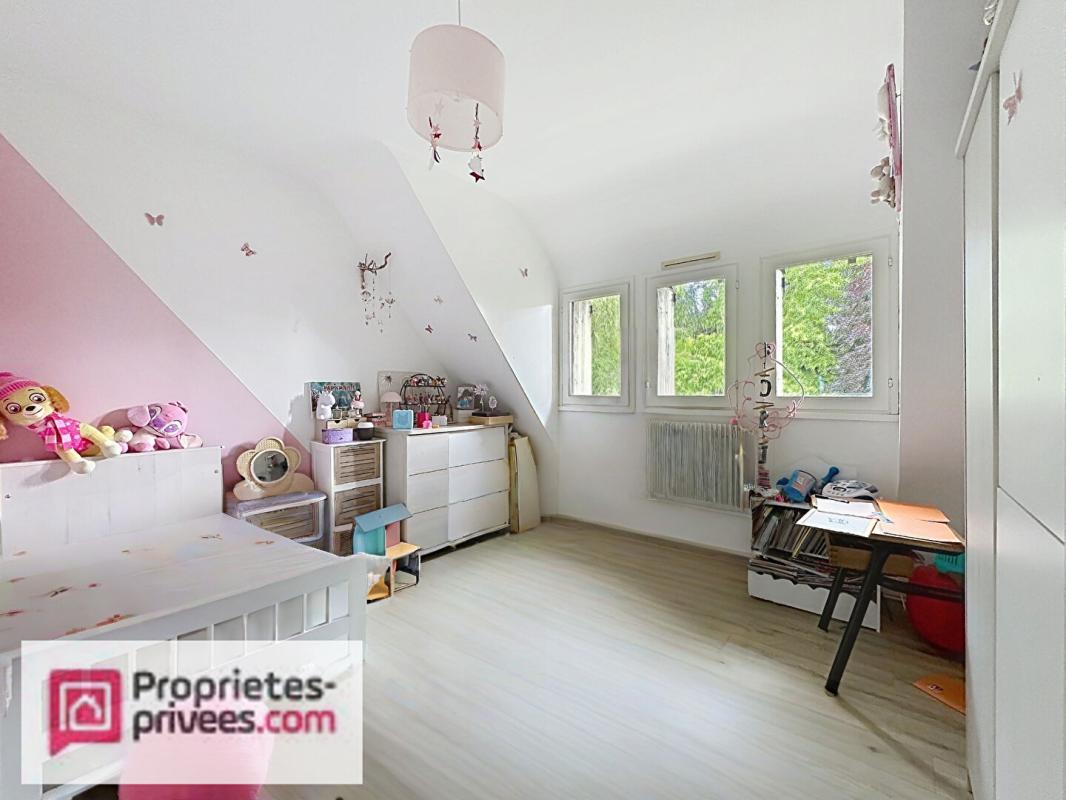 SAINT-DESIR MAISON FAMILIALE RÉNOVÉE AVEC DÉPENDANCE, RUISSEAU ET CADRE BUCOLIQUE À 5 MINUTES DE LISIEUX 11