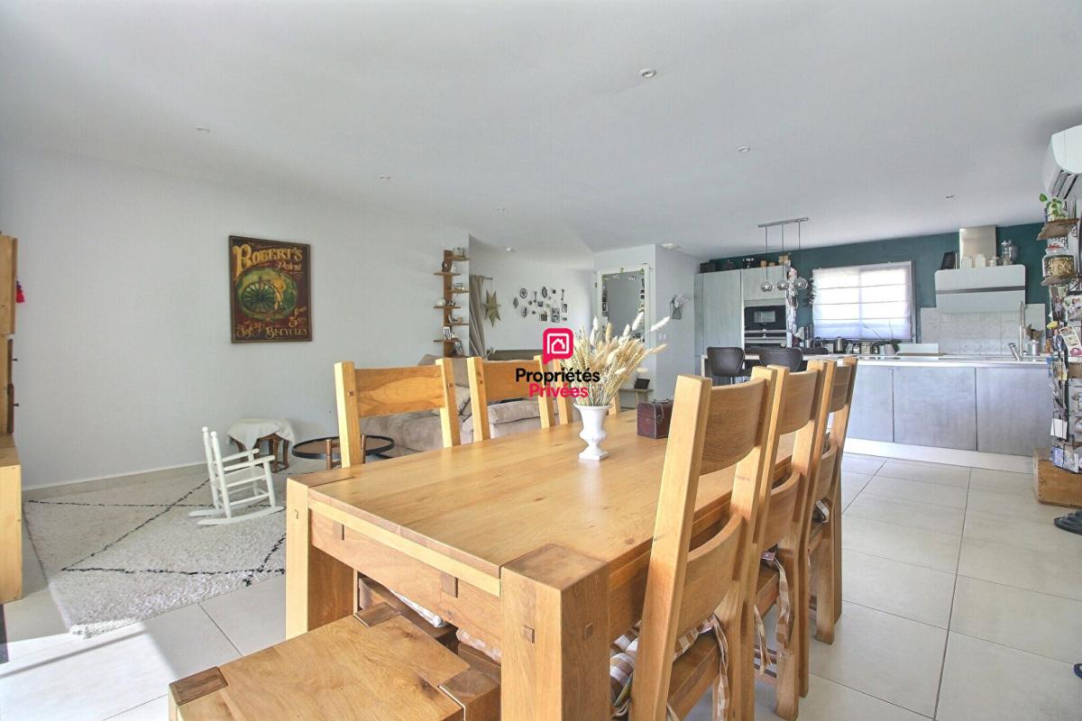 VACQUIERES Maison 127 m² avec 4 chambres + piscine à Vacquières 12