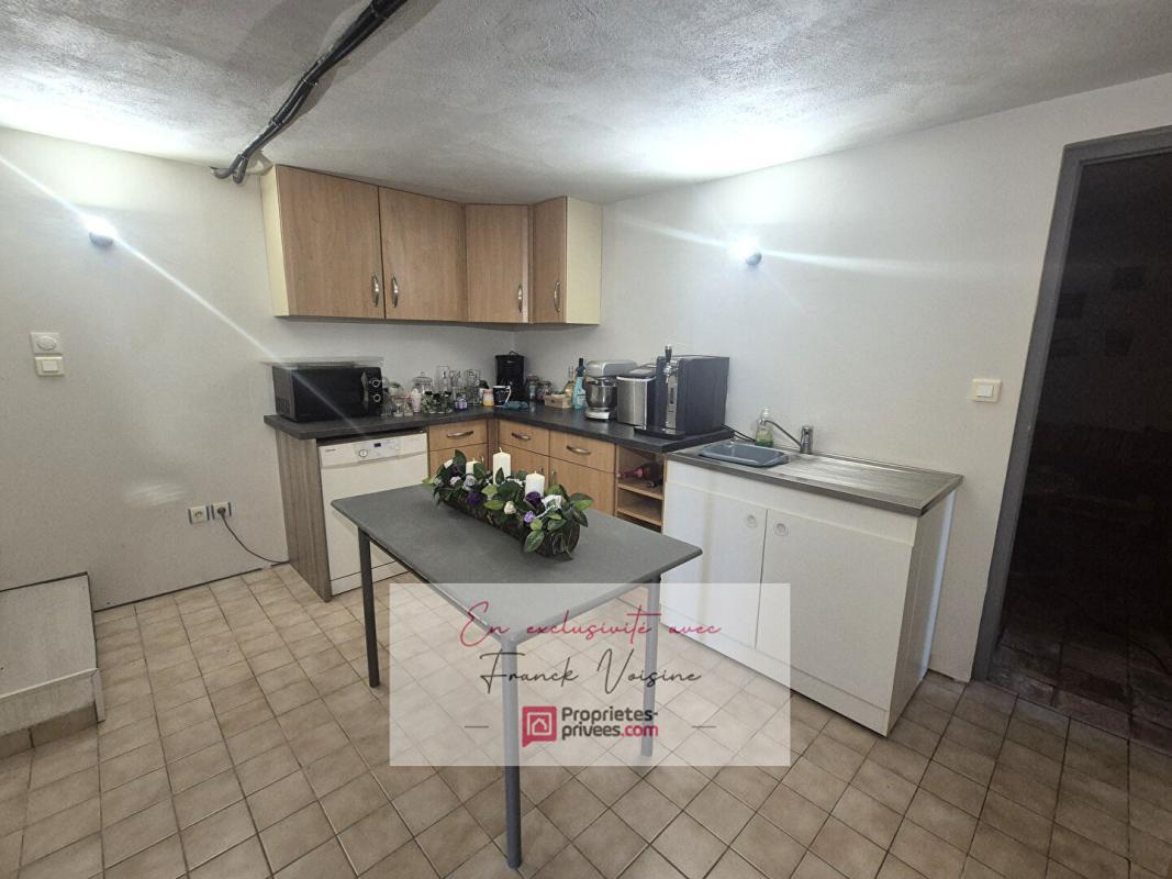 LES EPESSES A VENDRE en Exclusivité aux Epesses, maison de 193 m2 avec 4 chambres sur une parcelle de 753 m2 env 12