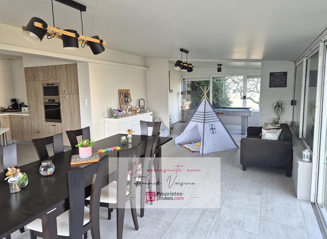 LES EPESSES A VENDRE en Exclusivité aux Epesses, maison de 193 m2 avec 4 chambres sur une parcelle de 753 m2 env 2