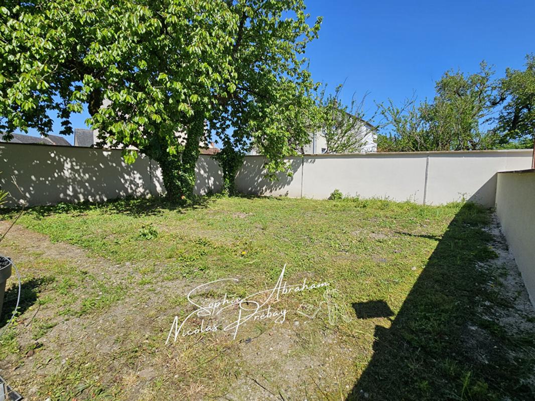 TOURY Propriété polyvalente aux prestations énergétiques remarquables ? Maison principale et logements indépendants 9