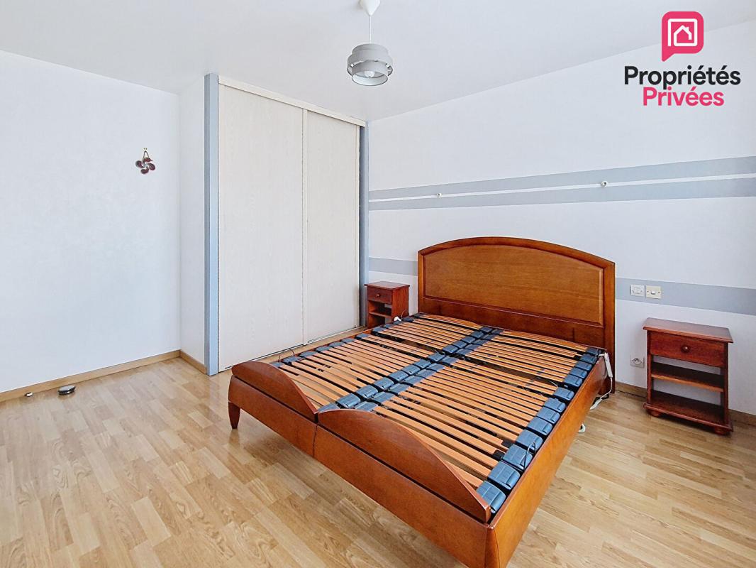 PLOUIGNEAU Maison Plouigneau 10 pièce(s) 218 m2 10