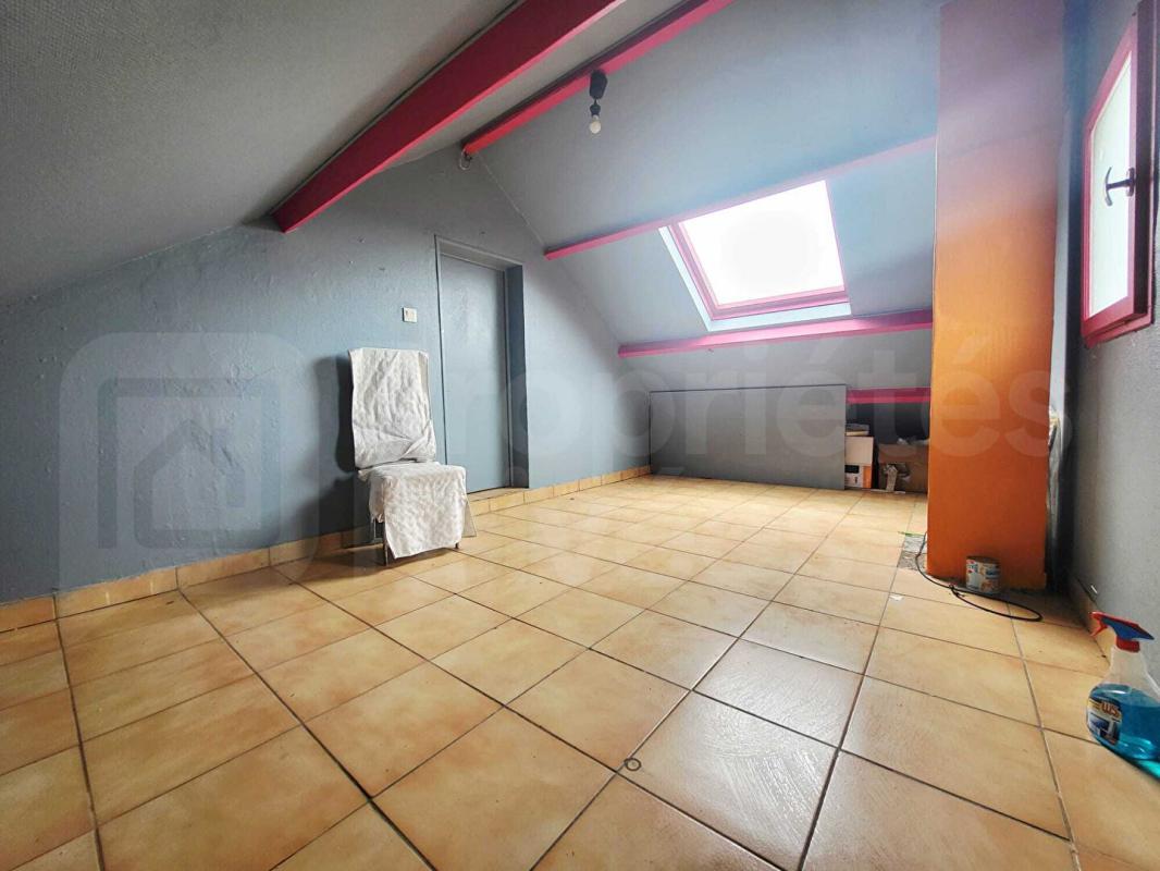 ENGENVILLE Maison sur sous-sol total, 4 chambres et jardin 11