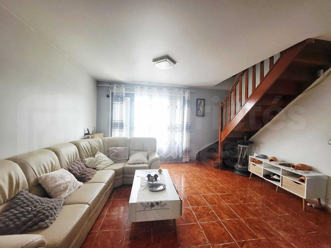 ENGENVILLE Maison sur sous-sol total, 4 chambres et jardin 3