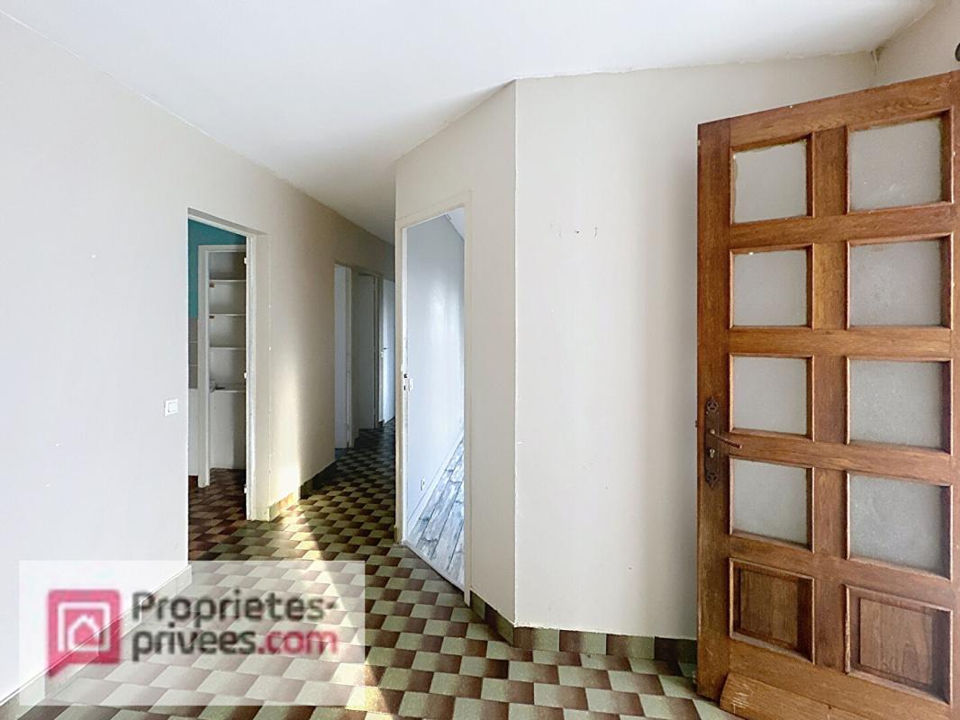 SAINT-DESIR Grande maison familiale aux portes de Lisieux, dans un environnement boisé 5