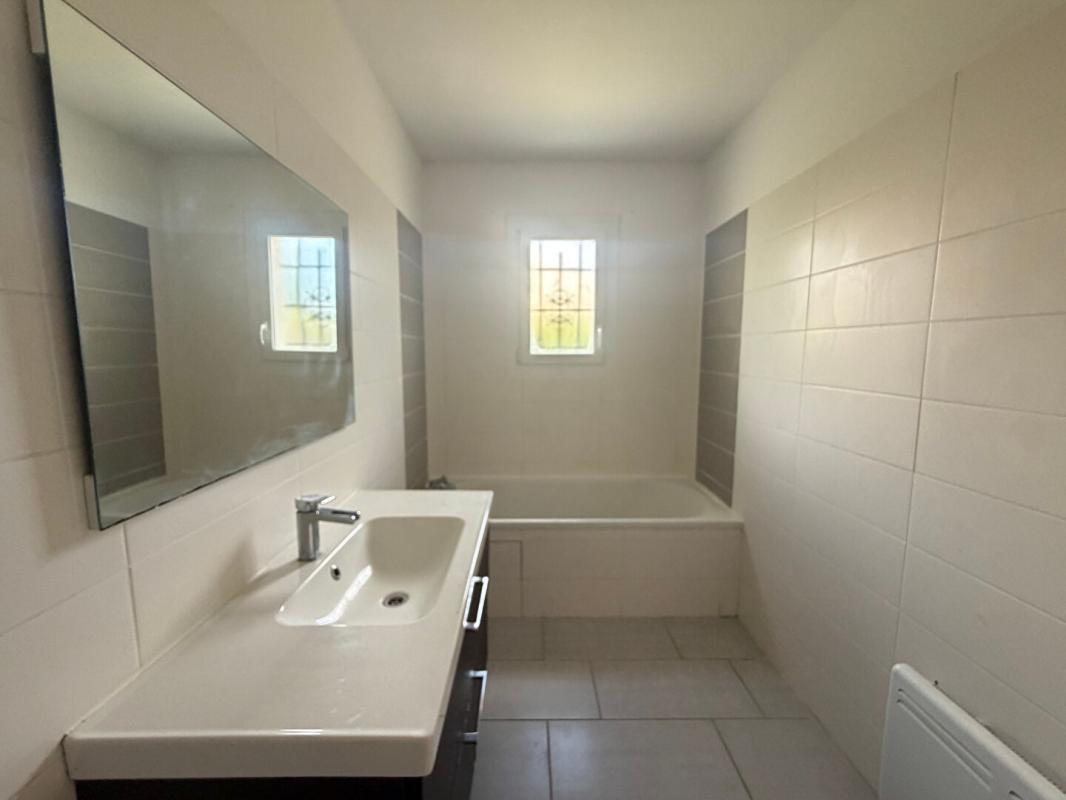 SAUJON Maison de plain pied 3 chambres avec 475 M2 de terrain 8