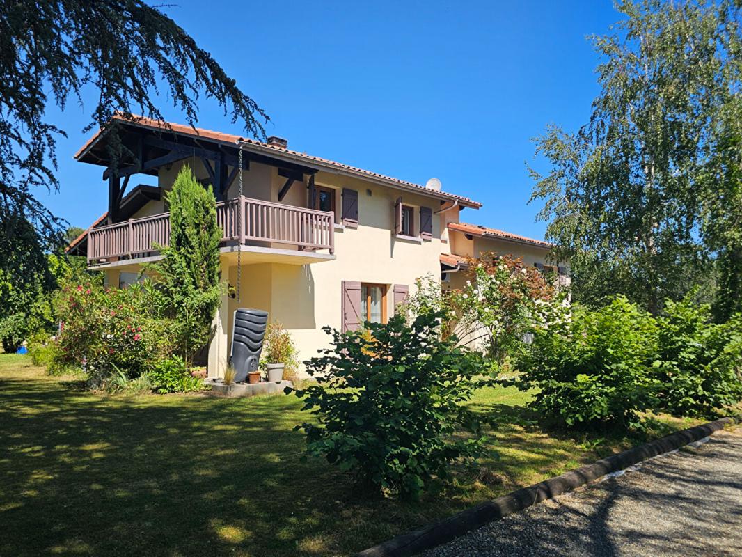NOGARO Maison de150 m2 avec 17314m2 terrain 1