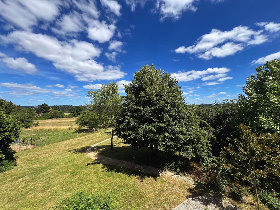 SAINT-YRIEIX-LA-PERCHE Maison Saint Yrieix La Perche 5 pièce(s) 155 m2 13