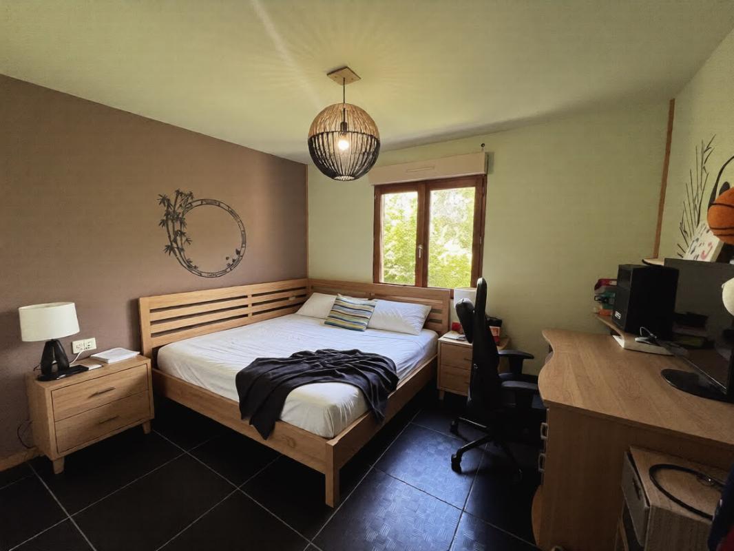 SAINT-YRIEIX-LA-PERCHE Maison Saint Yrieix La Perche 5 pièce(s) 155 m2 7