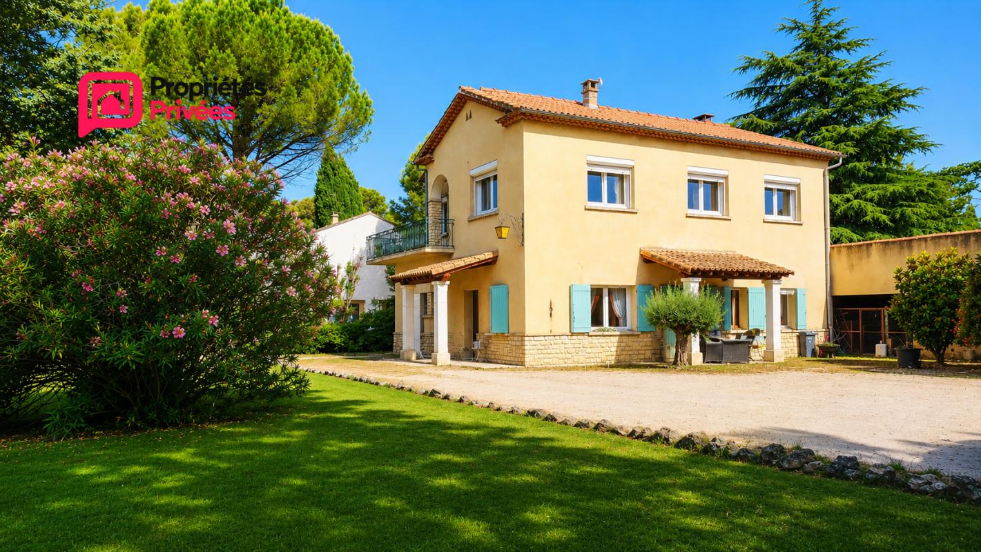 TRESQUES Tresques 30330 :Villa sur deux niveaux avec double Habitations 172.48 m², 5 chambres, dépendance 120 m², terrain 1400 m² 1