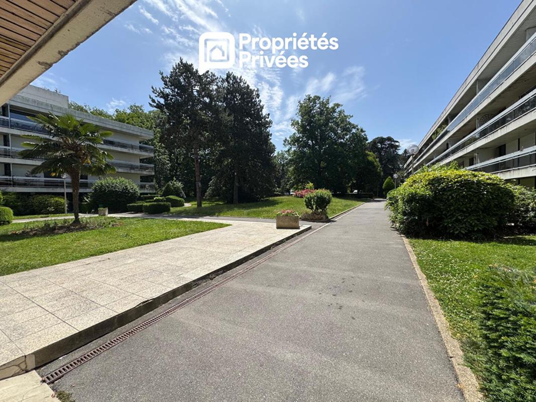 VERSAILLES Versailles - Glatigny/Pershing - appartement de 70 m² - 2 chambres 12