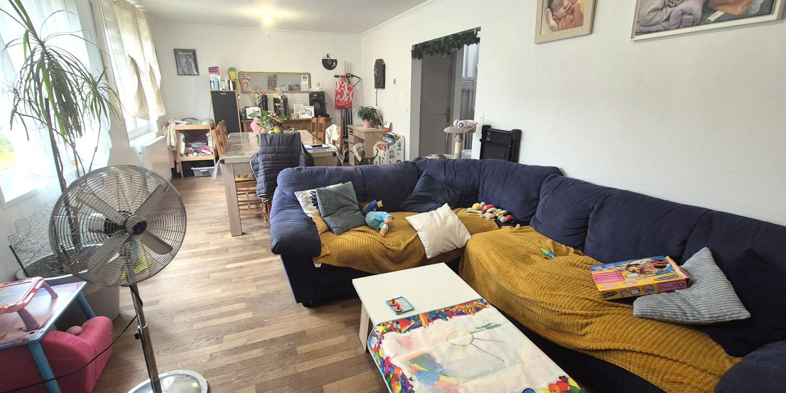 SAINT-DIZIER Belle Maison sur Sous-sol de 88 m² Rénovée avec Cours, Cave, Buanderie, Garage de 24 m² et un Terrain clos et entretenu de 329 m² 1