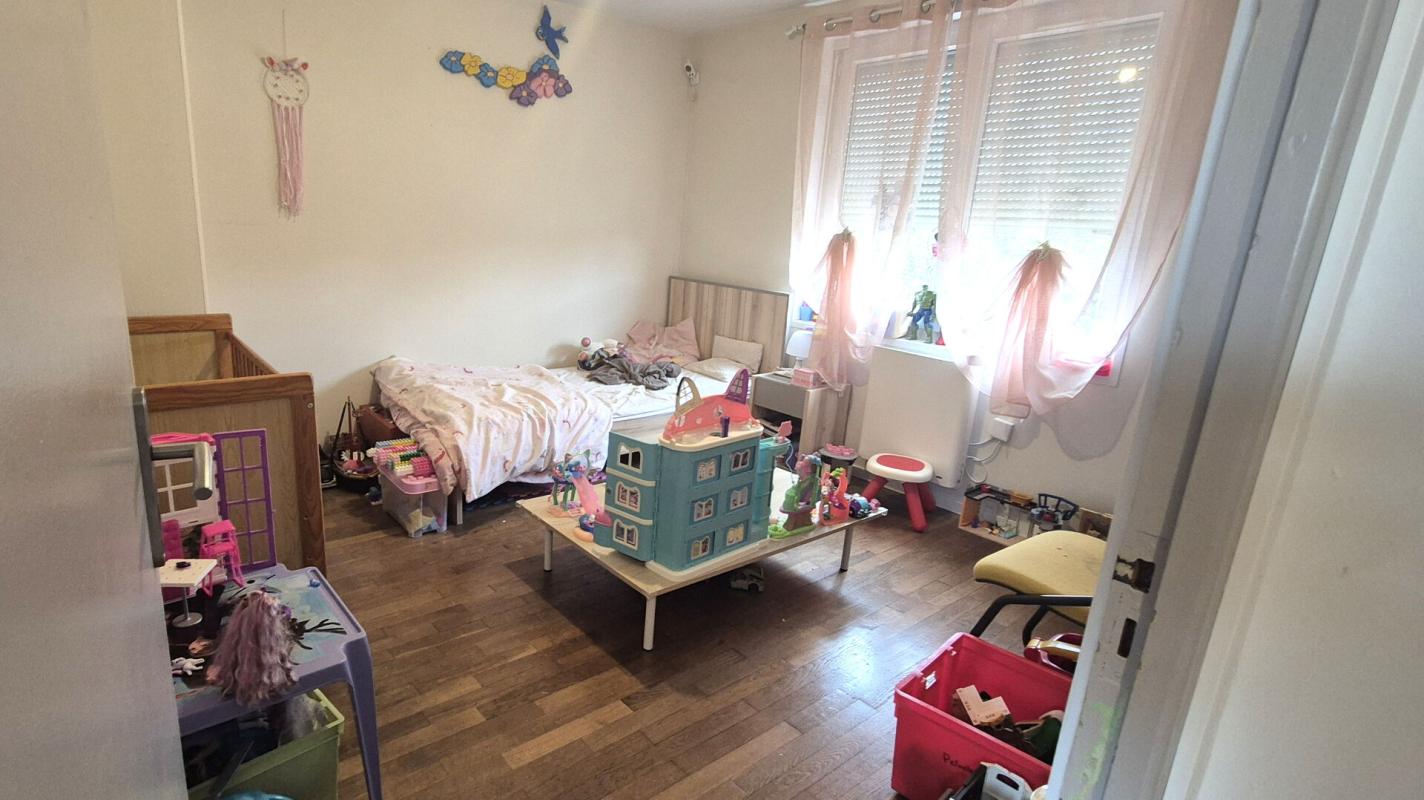 SAINT-DIZIER Belle Maison sur Sous-sol de 88 m² Rénovée avec Cours, Cave, Buanderie, Garage de 24 m² et un Terrain clos et entretenu de 329 m² 14